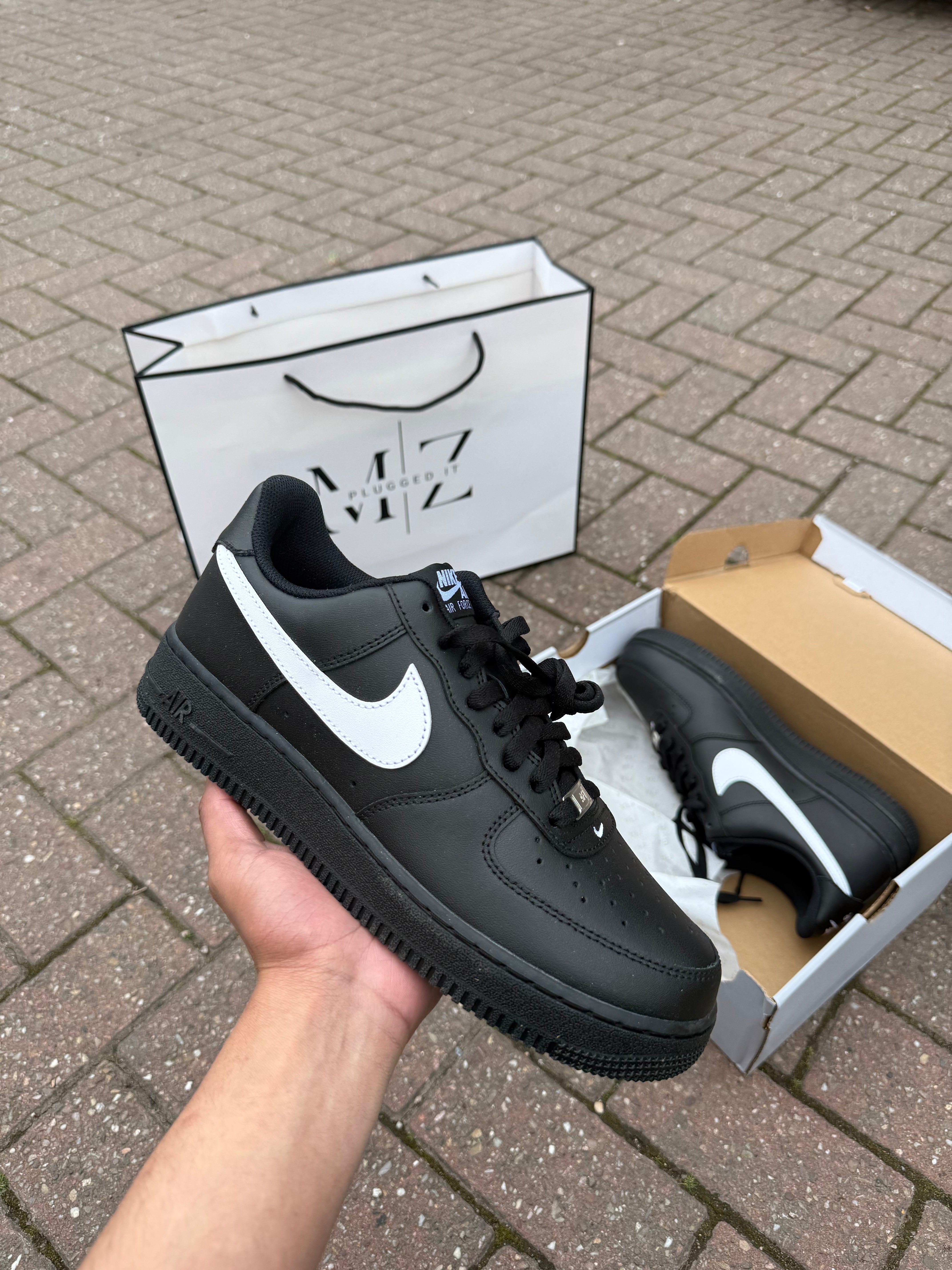 AF1 Black/White – MZ's Locker