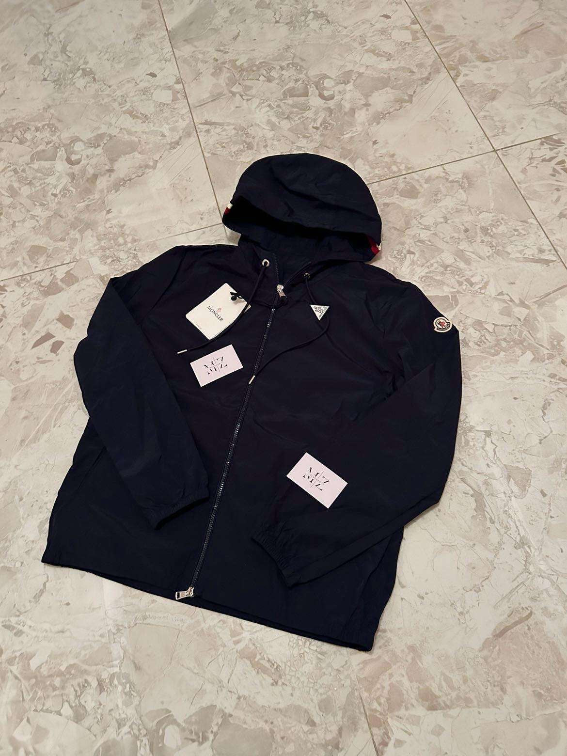 Grimpeurs Navy Windbreaker