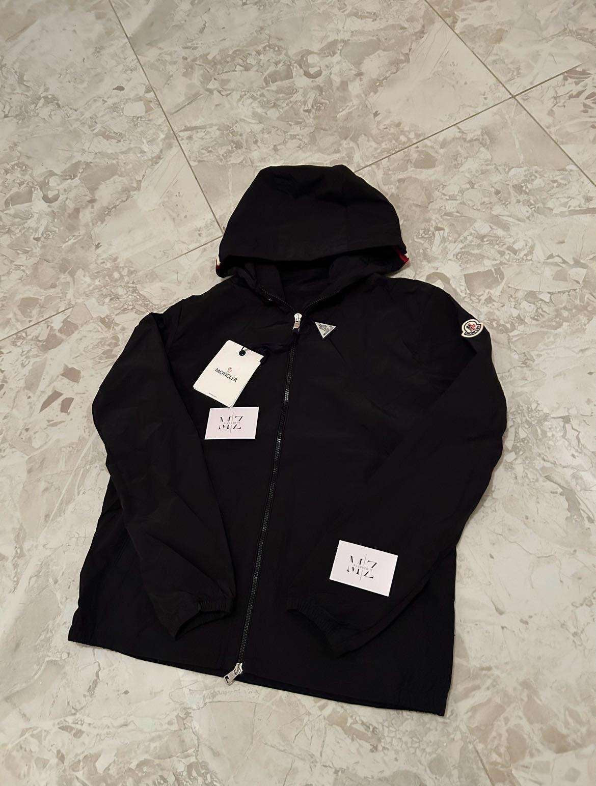 Grimpeurs Black Windbreaker