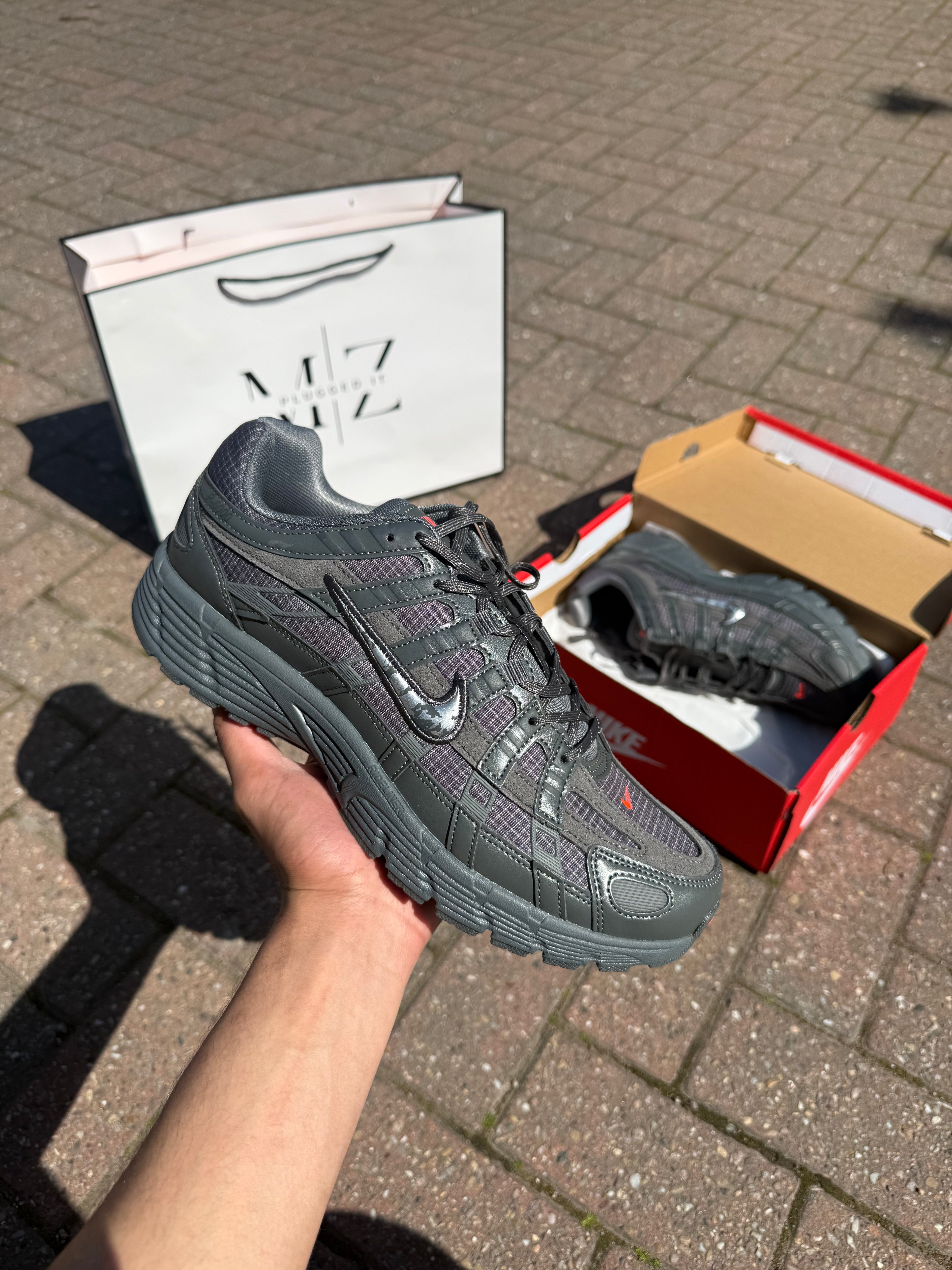 P6000 Iron Grey