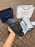 CD Triple Black Sliders