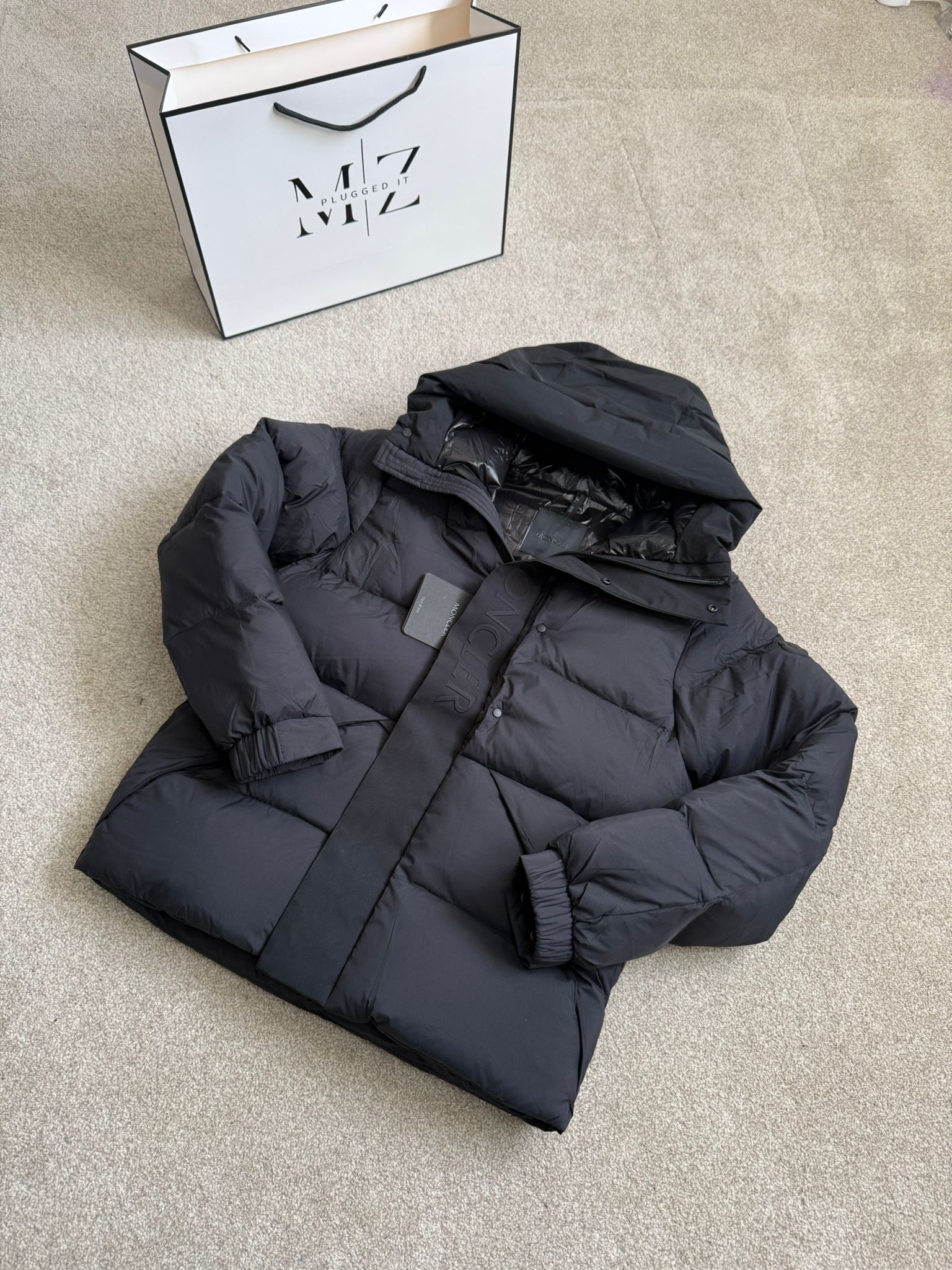 Monc Madeira Black